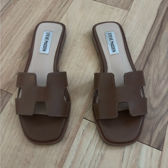 Steve Madden Brown Minimalist Sandals - Picture 1 of 3